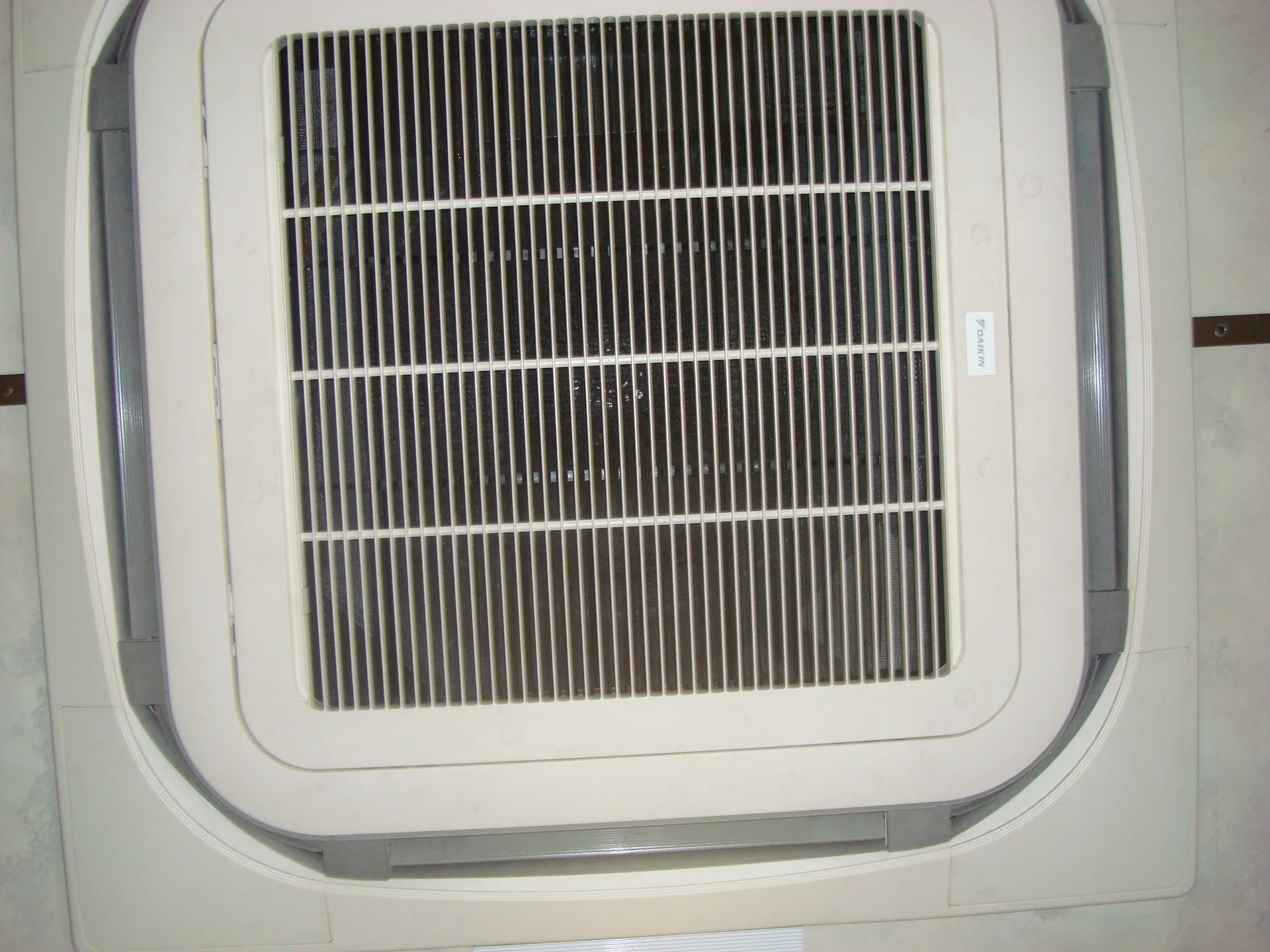 Daikin aircon ceiling