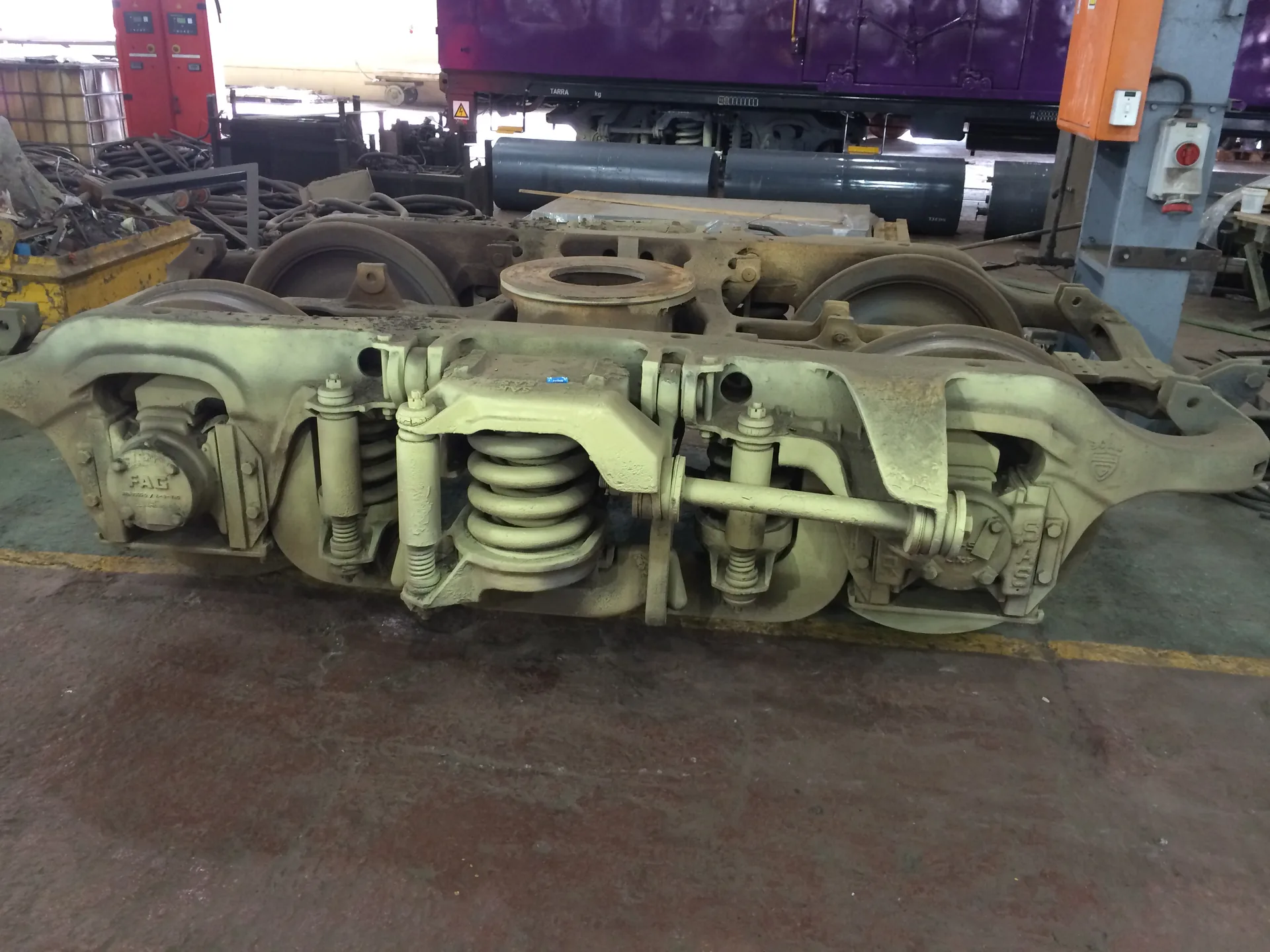 Bogie removed suspension