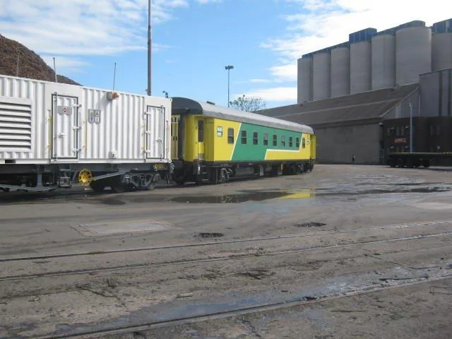 Generator wagon coach quay